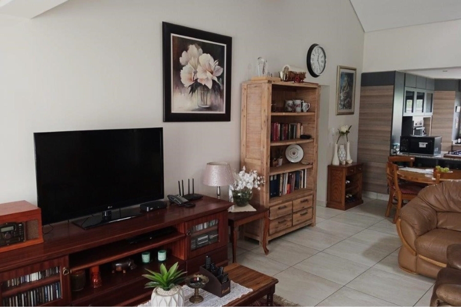 2 Bedroom Property for Sale in Negester Klein Kariba Limpopo