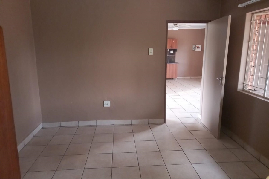 3 Bedroom Property for Sale in Florapark Limpopo