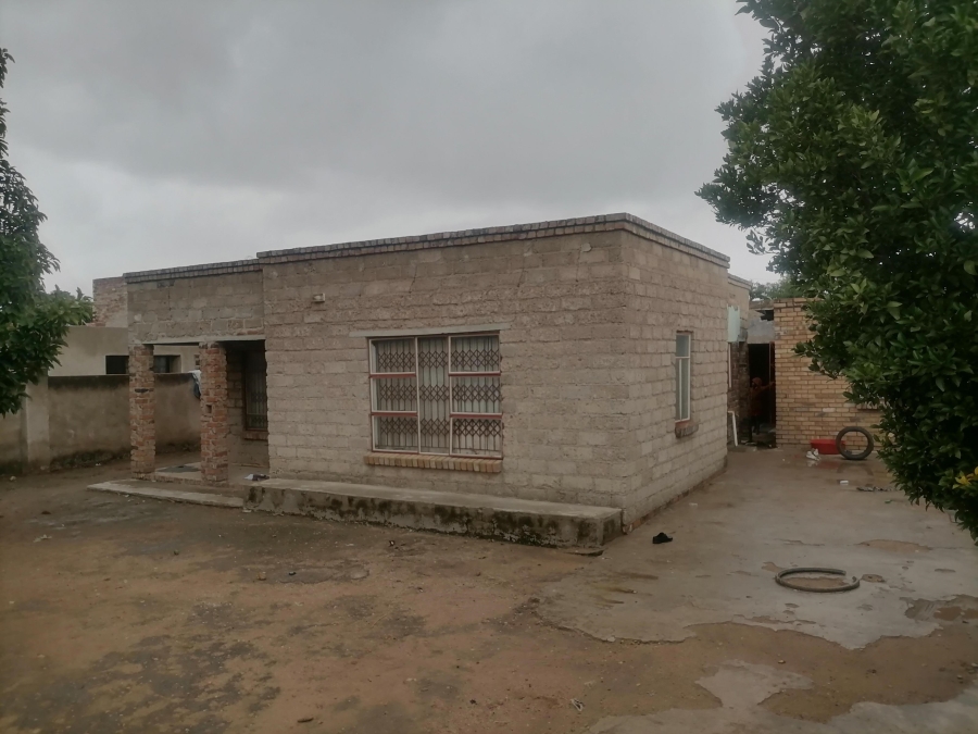 6 Bedroom Property for Sale in Seshego 9L Limpopo