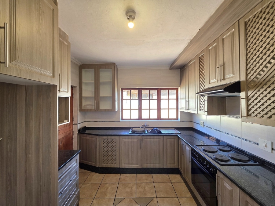 To Let 4 Bedroom Property for Rent in Bendor Limpopo