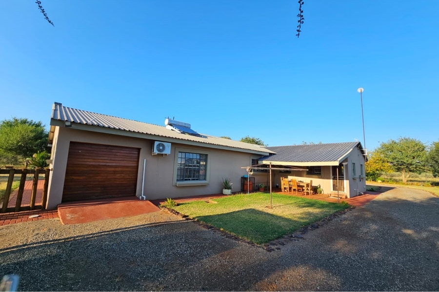 6 Bedroom Property for Sale in Northam Limpopo