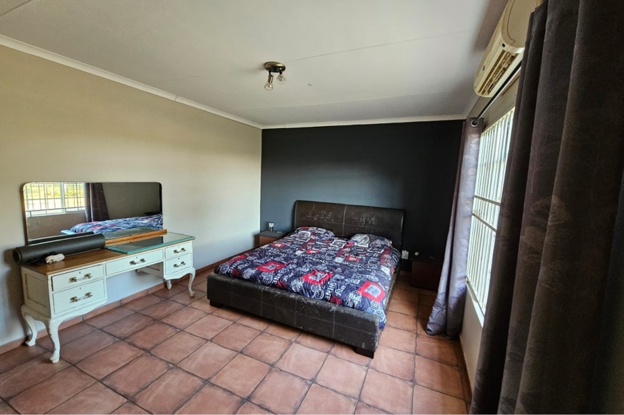 6 Bedroom Property for Sale in Northam Limpopo