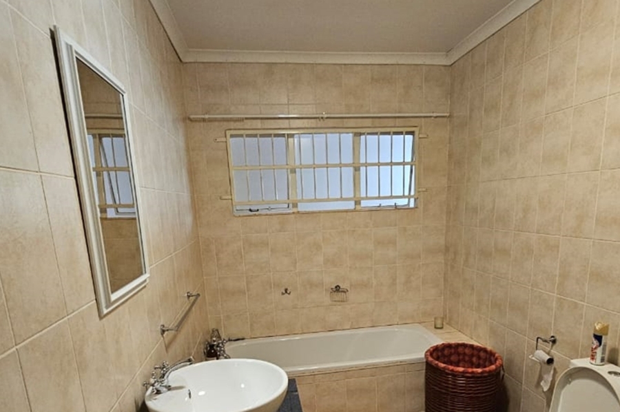 6 Bedroom Property for Sale in Northam Limpopo