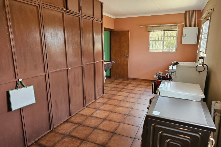 6 Bedroom Property for Sale in Northam Limpopo