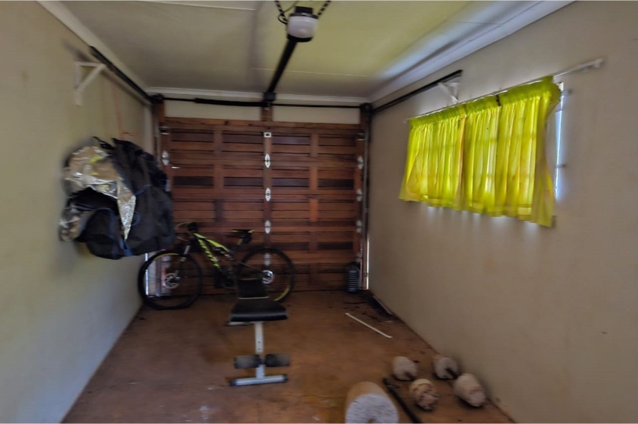 6 Bedroom Property for Sale in Northam Limpopo