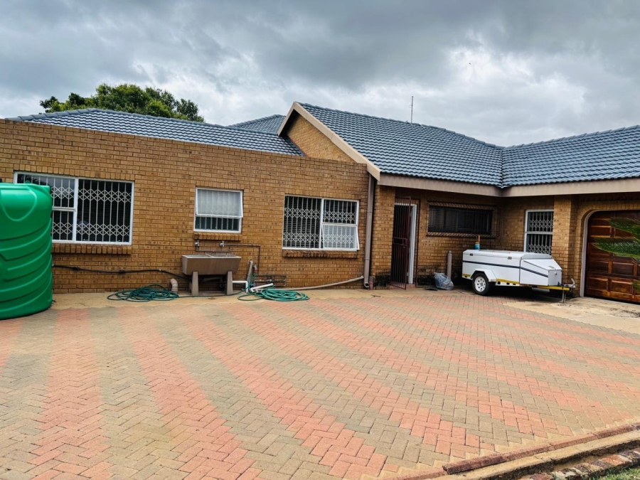 8 Bedroom Property for Sale in Chroompark Limpopo
