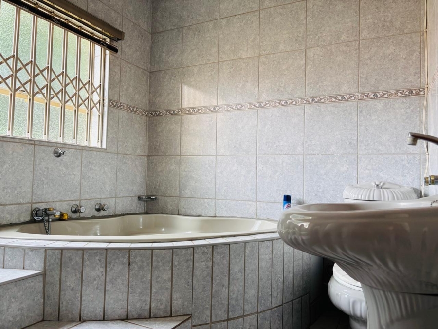 8 Bedroom Property for Sale in Chroompark Limpopo