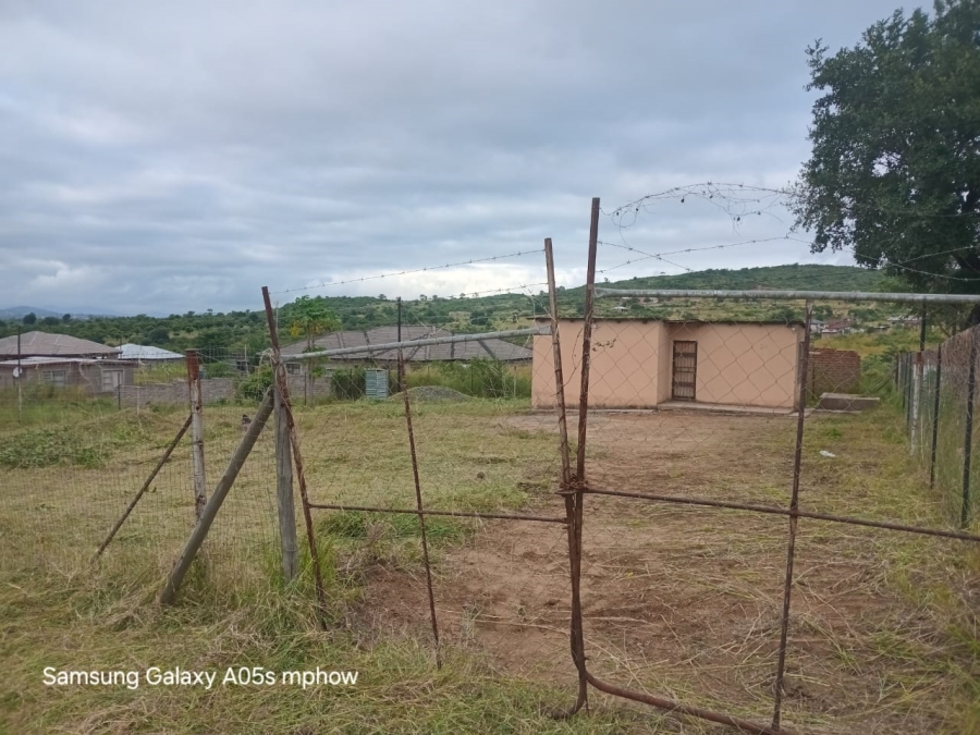 1 Bedroom Property for Sale in Tshikhudini Limpopo