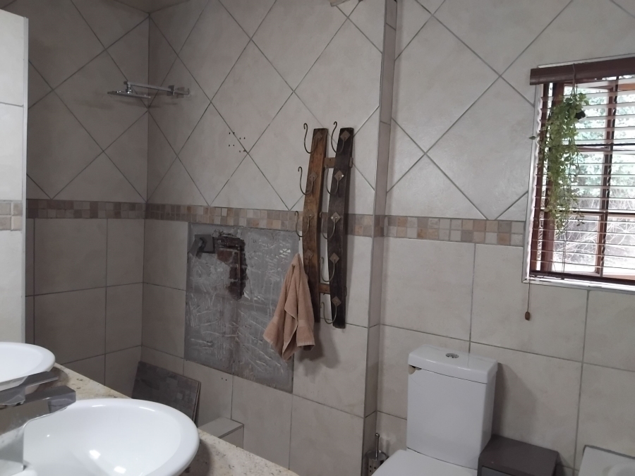 4 Bedroom Property for Sale in Dalmada A H Limpopo