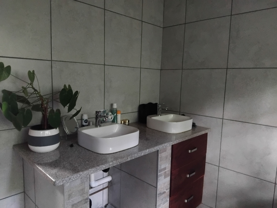 4 Bedroom Property for Sale in Dalmada A H Limpopo