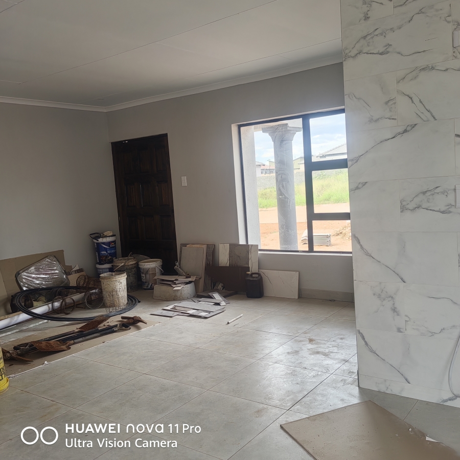 3 Bedroom Property for Sale in Bendor Meadows Limpopo
