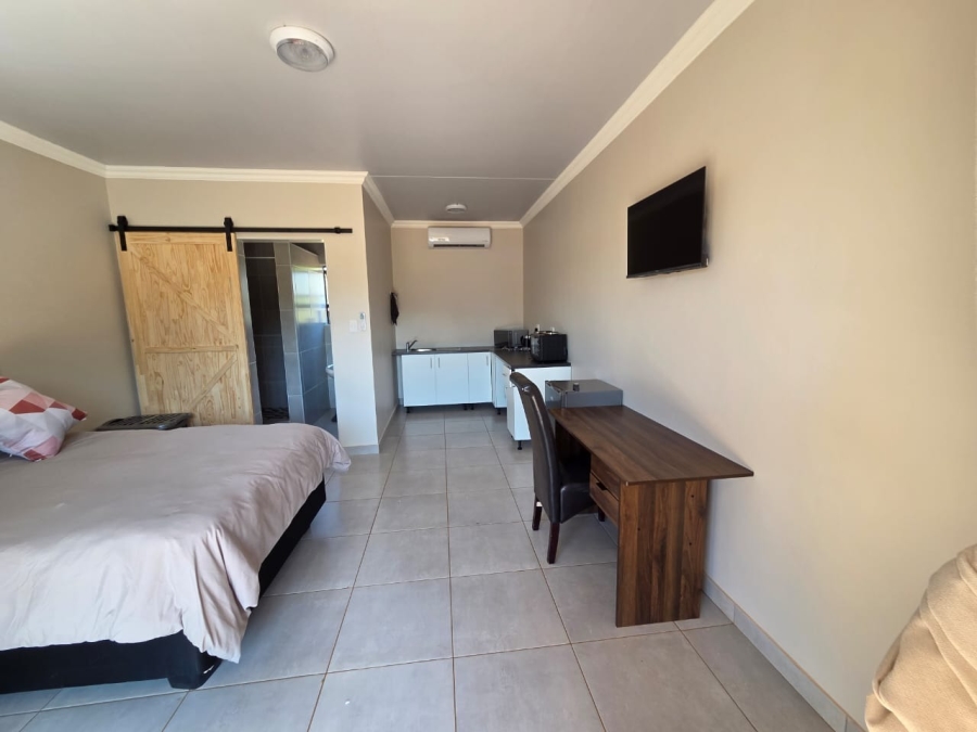 To Let 1 Bedroom Property for Rent in Northam Limpopo