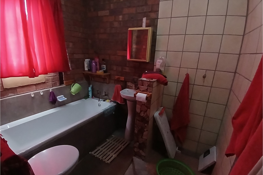 0 Bedroom Property for Sale in Roossenekal Limpopo