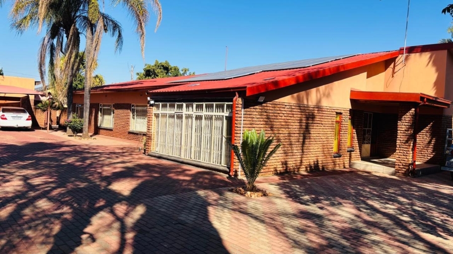 5 Bedroom Property for Sale in Impala Park Limpopo