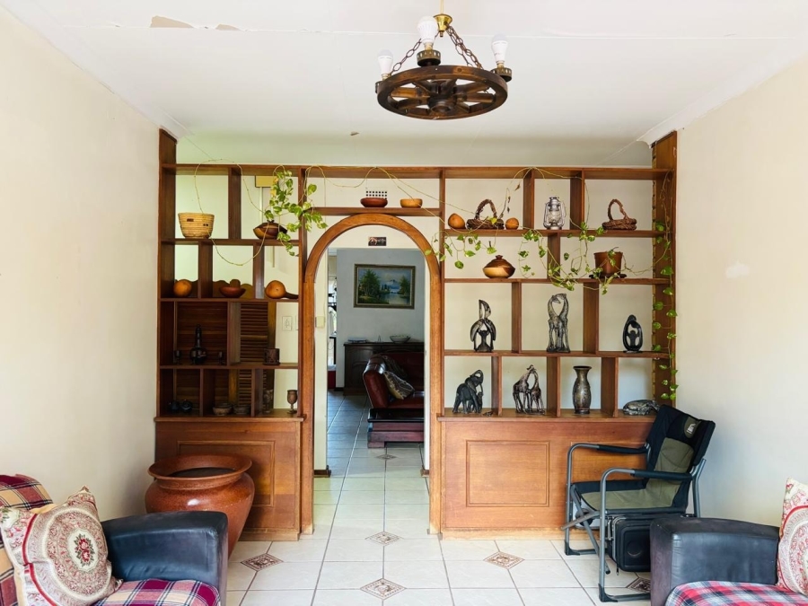5 Bedroom Property for Sale in Impala Park Limpopo