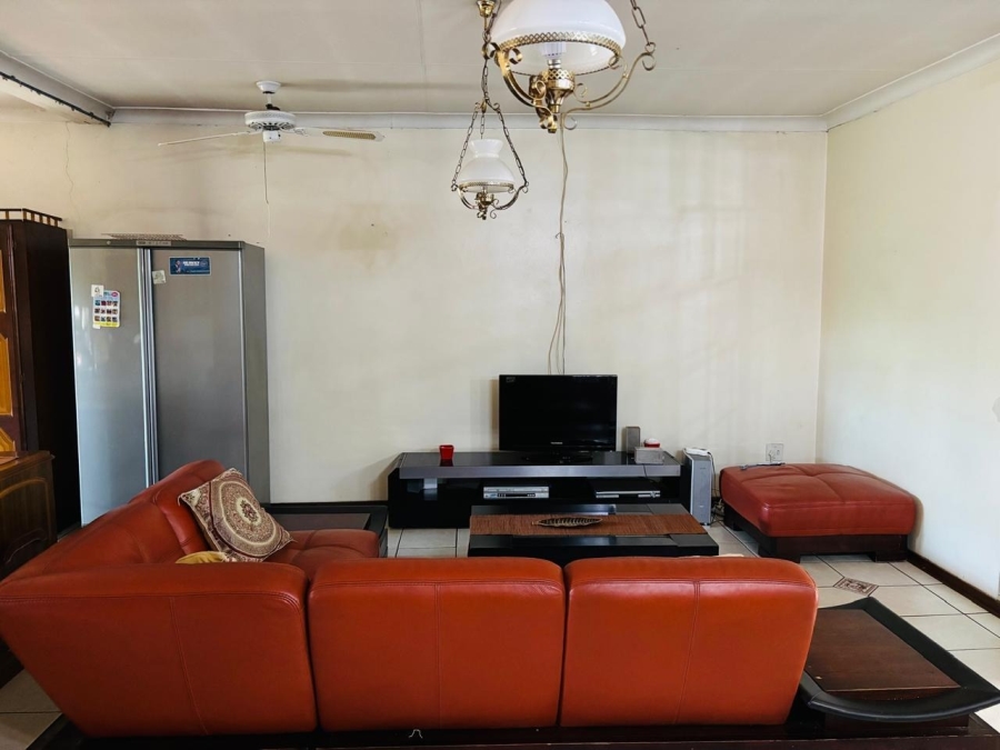 5 Bedroom Property for Sale in Impala Park Limpopo