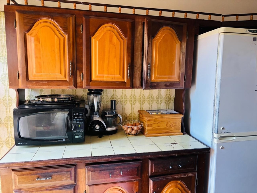 5 Bedroom Property for Sale in Impala Park Limpopo