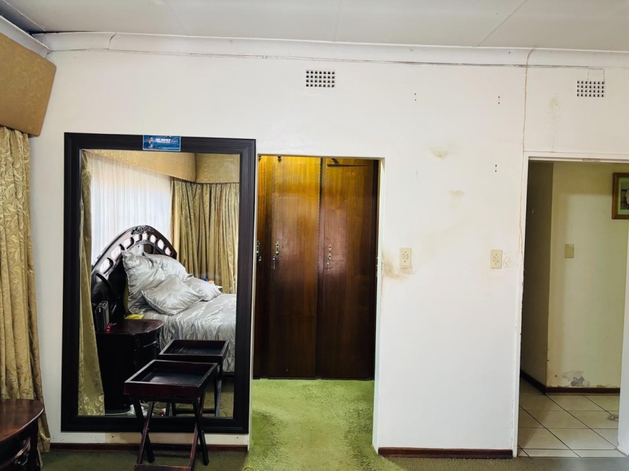 5 Bedroom Property for Sale in Impala Park Limpopo