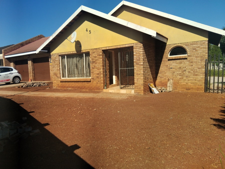 3 Bedroom Property for Sale in Flora Park Limpopo