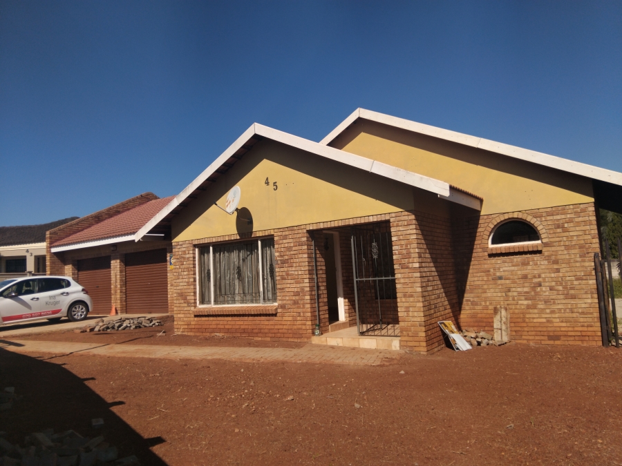 3 Bedroom Property for Sale in Flora Park Limpopo