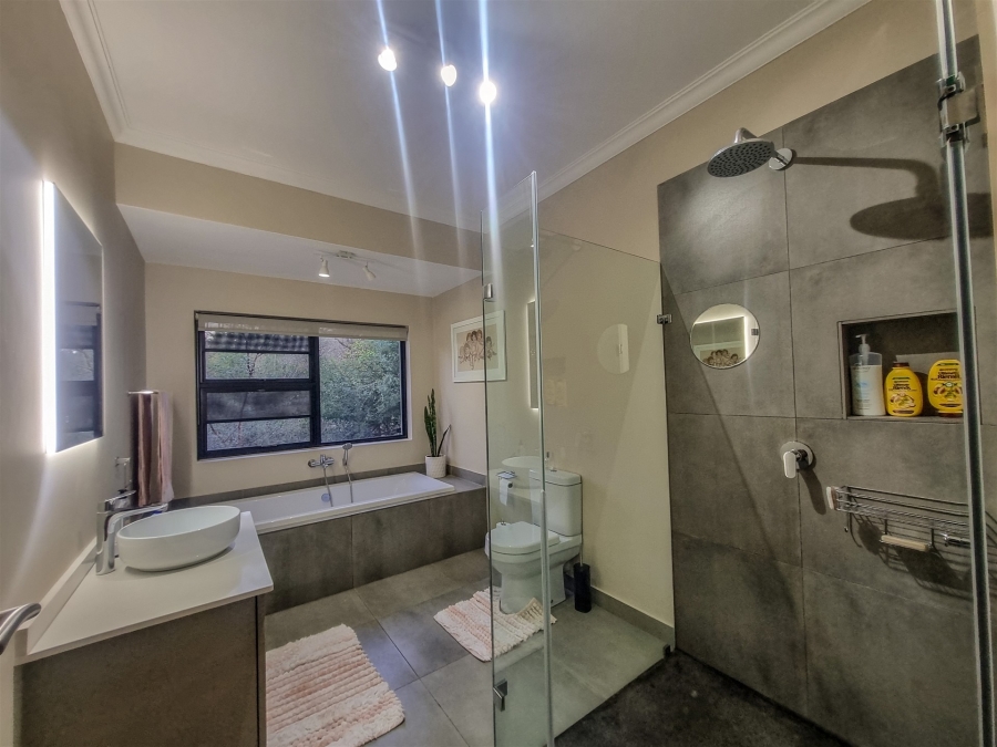 4 Bedroom Property for Sale in Hoedspruit Wildlife Estate Limpopo