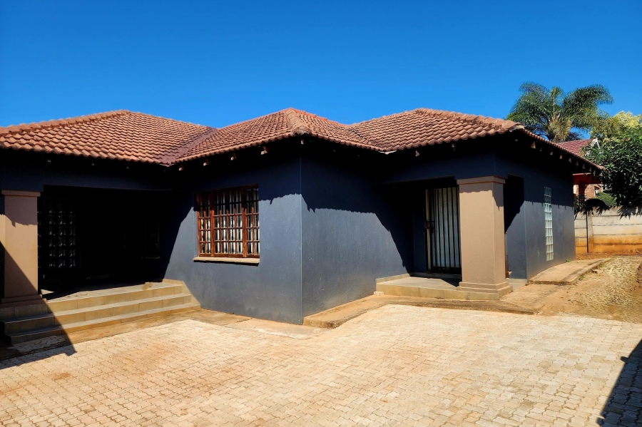 3 Bedroom Property for Sale in Florapark Limpopo