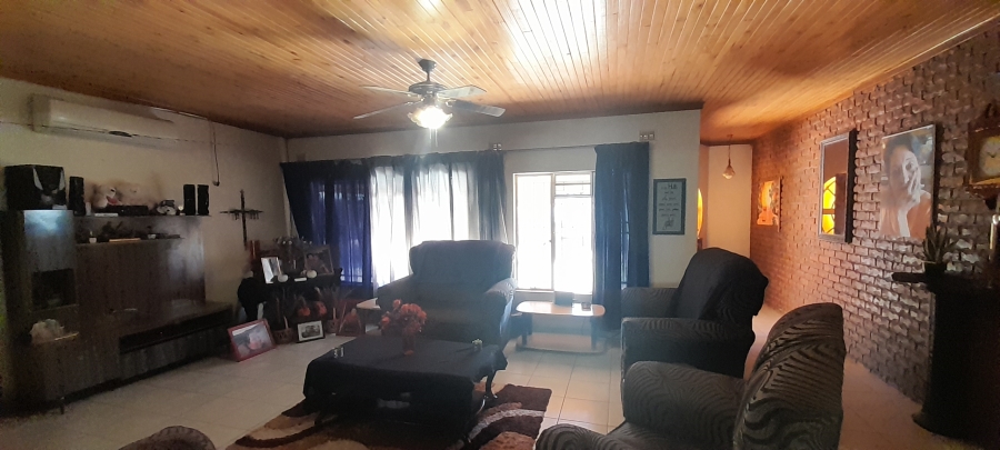 4 Bedroom Property for Sale in Chroompark Limpopo