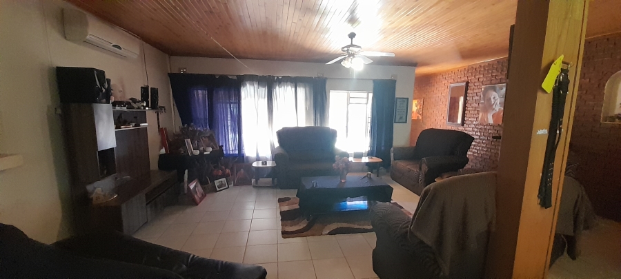 4 Bedroom Property for Sale in Chroompark Limpopo