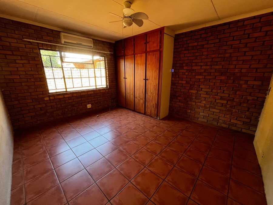 To Let 2 Bedroom Property for Rent in Impala Park Limpopo