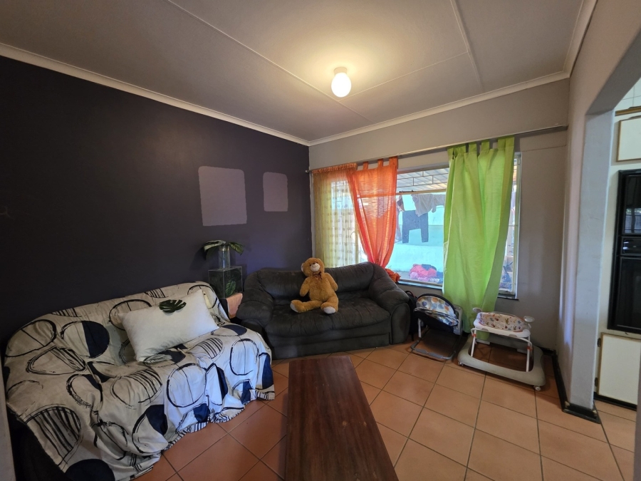 To Let 5 Bedroom Property for Rent in Flora Park Limpopo