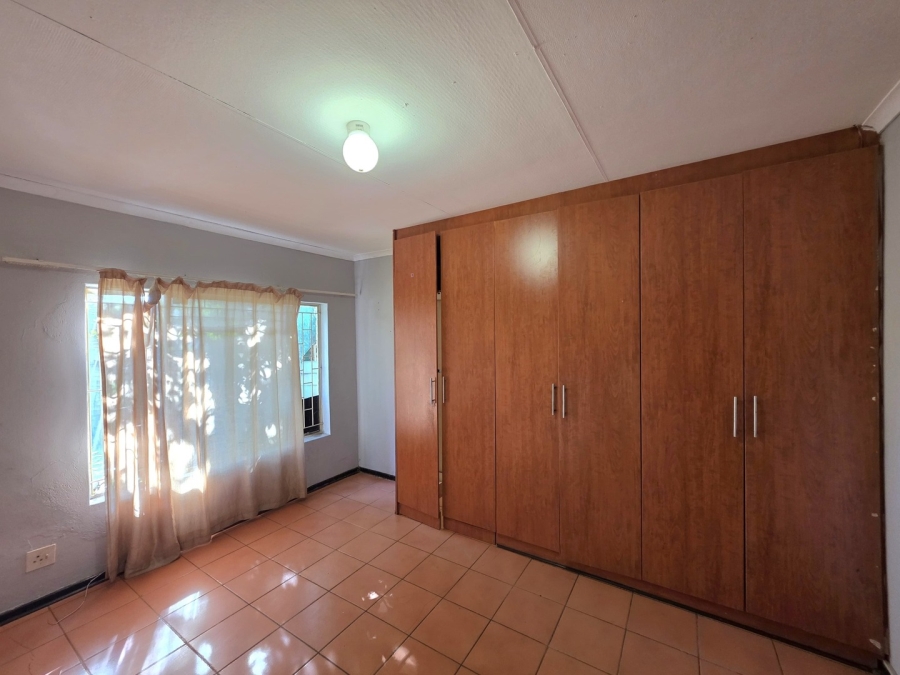 To Let 5 Bedroom Property for Rent in Flora Park Limpopo