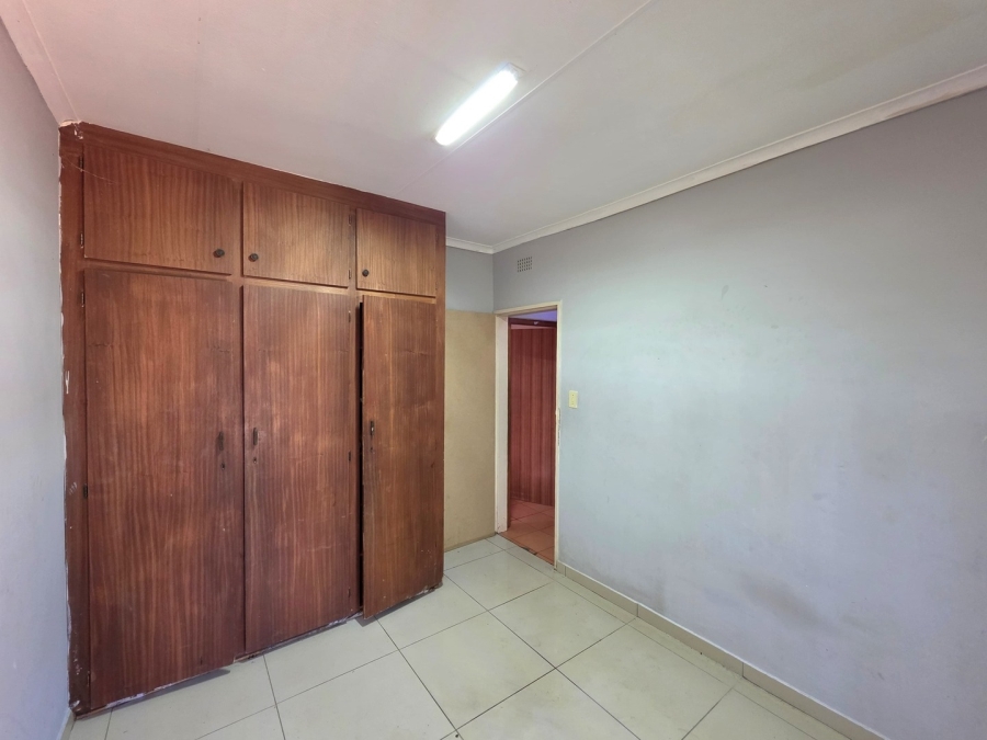 To Let 5 Bedroom Property for Rent in Flora Park Limpopo