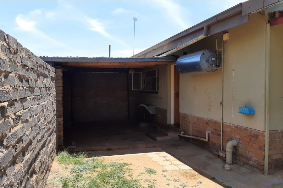 14 Bedroom Property for Sale in Maribashoek AH Limpopo