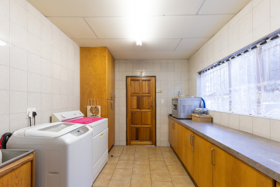 7 Bedroom Property for Sale in Bendor Limpopo