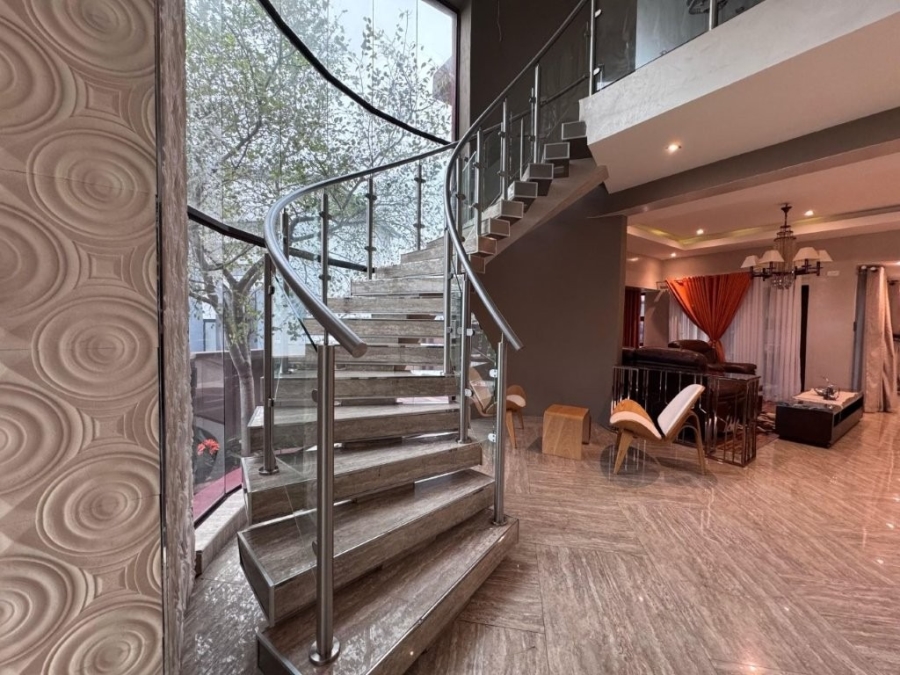 5 Bedroom Property for Sale in Bendor Limpopo