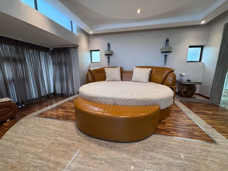 5 Bedroom Property for Sale in Bendor Limpopo