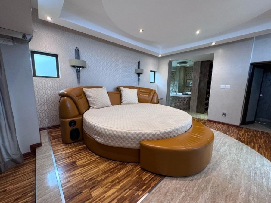 5 Bedroom Property for Sale in Bendor Limpopo