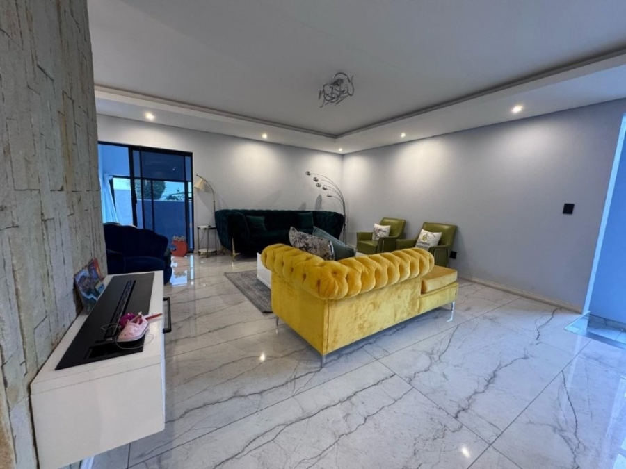5 Bedroom Property for Sale in Bendor Limpopo