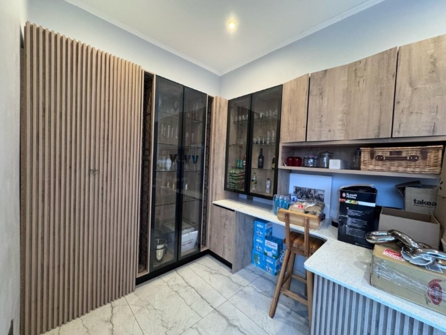 5 Bedroom Property for Sale in Bendor Limpopo