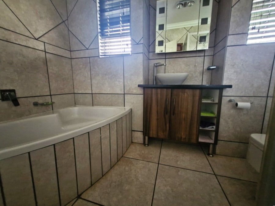 3 Bedroom Property for Sale in Mookgopong Rural Limpopo
