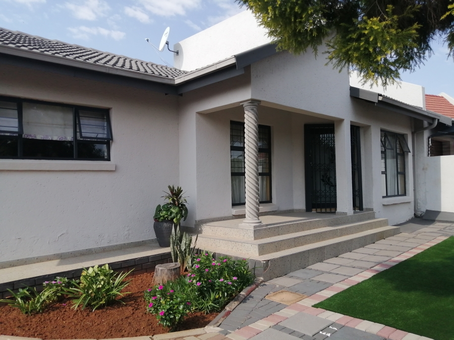 4 Bedroom Property for Sale in Bendor Ext 17 Limpopo