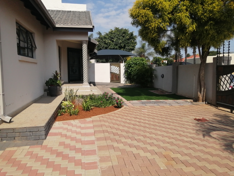 4 Bedroom Property for Sale in Bendor Ext 17 Limpopo
