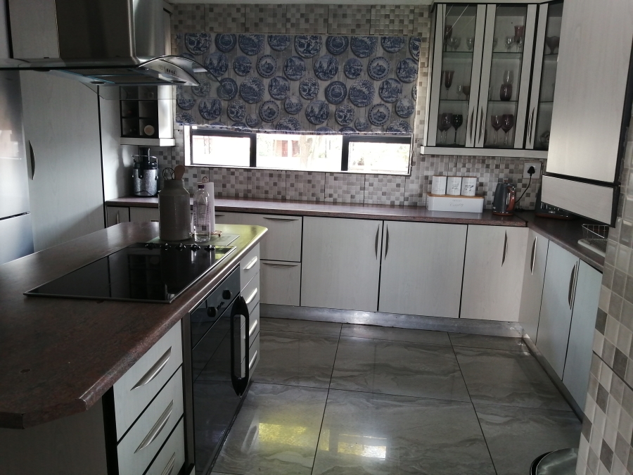 4 Bedroom Property for Sale in Bendor Ext 17 Limpopo