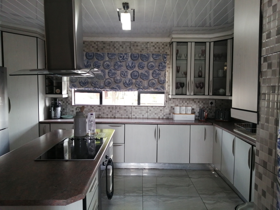 4 Bedroom Property for Sale in Bendor Ext 17 Limpopo