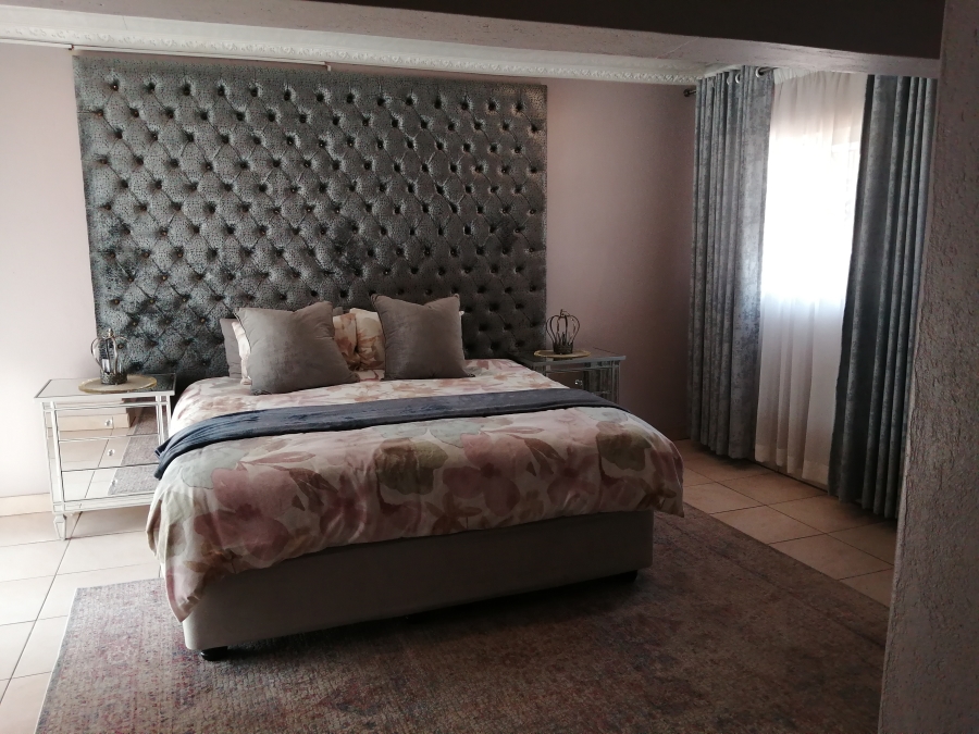 4 Bedroom Property for Sale in Bendor Ext 17 Limpopo