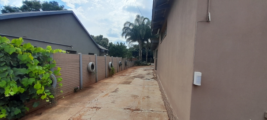 5 Bedroom Property for Sale in Mokopane Central Limpopo