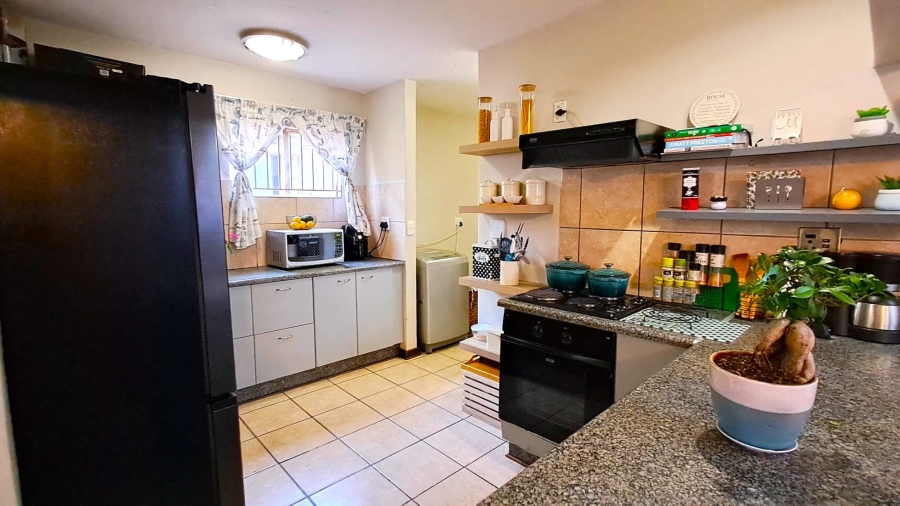 To Let 3 Bedroom Property for Rent in Bendor Limpopo