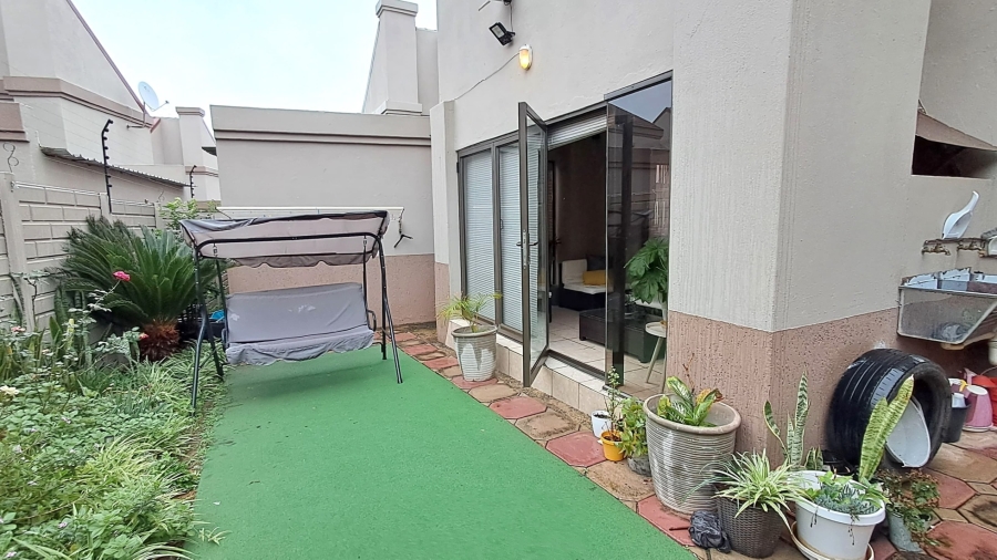 To Let 3 Bedroom Property for Rent in Bendor Limpopo