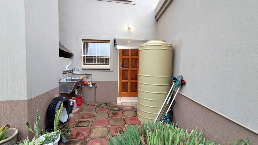To Let 3 Bedroom Property for Rent in Bendor Limpopo
