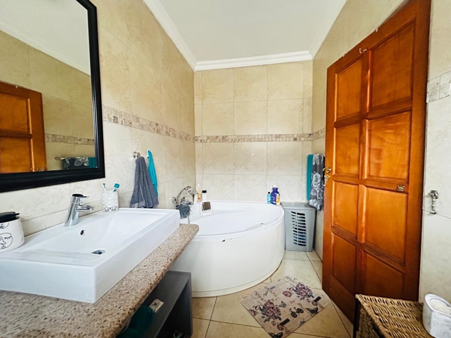 3 Bedroom Property for Sale in Mokopane Central Limpopo